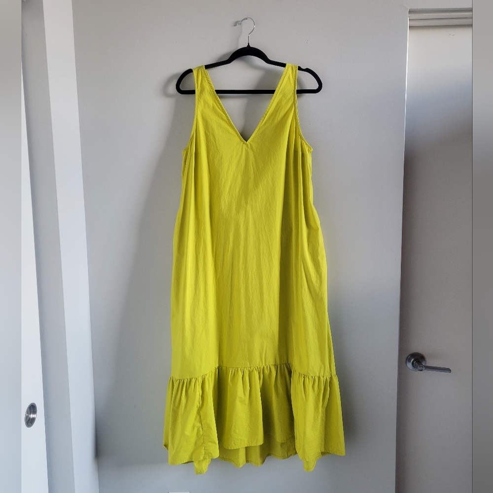 GAP V-Neck Maxi Tank Dress in Sulphur Green Womens Size Medium - Picture 2 of 11